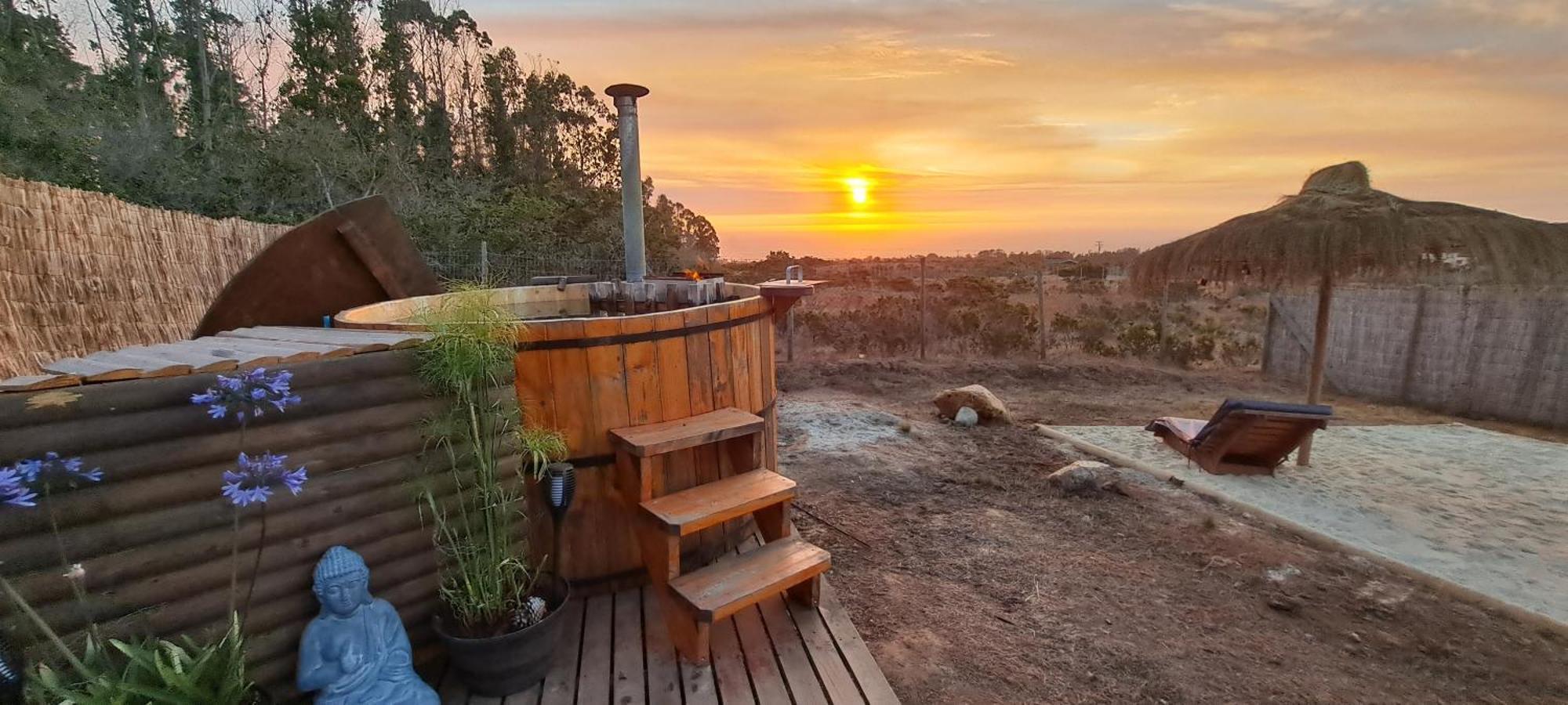 Casa de férias Mar Y Tinaja Tunquen Casa Con Vista Al Mar Y Tinaja Privada *