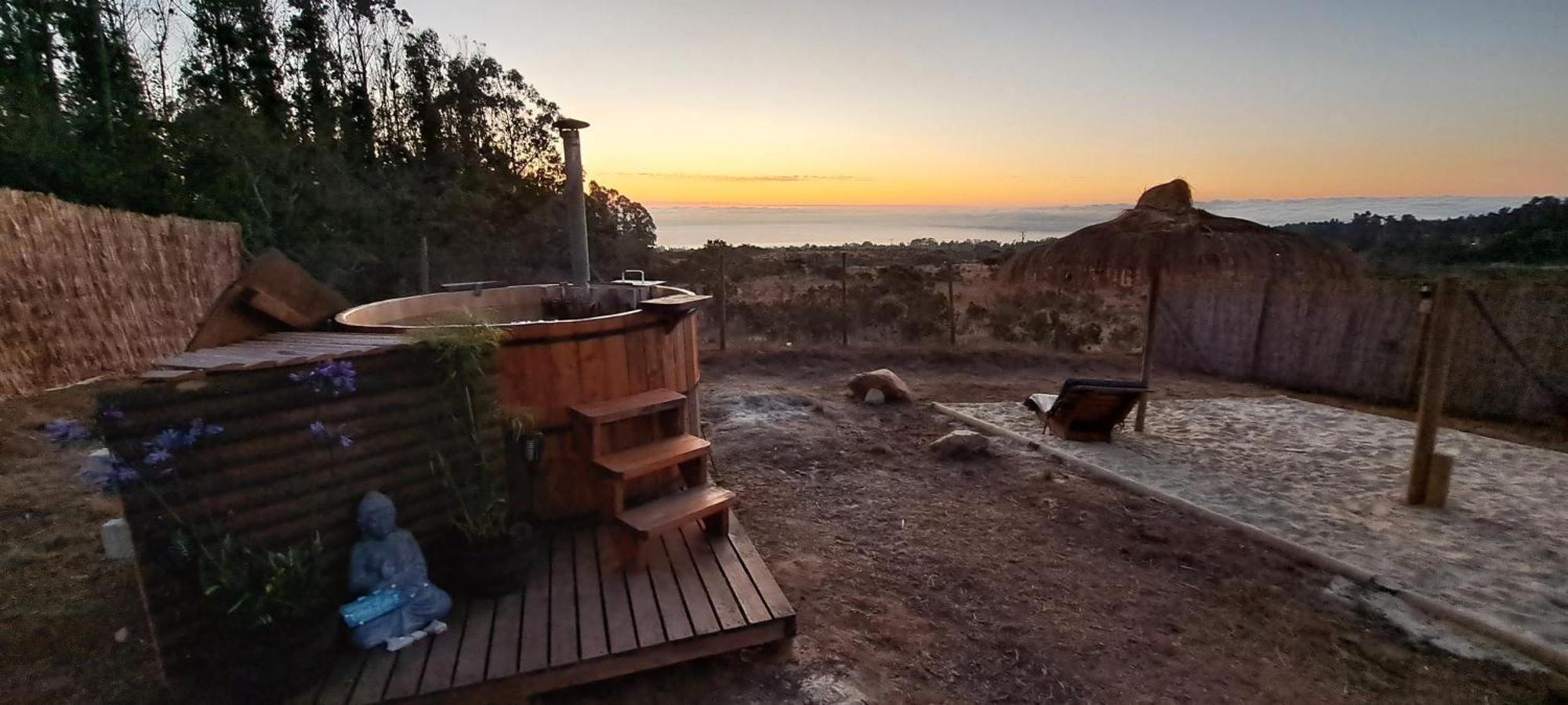Casa de férias Mar Y Tinaja Tunquen Casa Con Vista Al Mar Y Tinaja Privada *