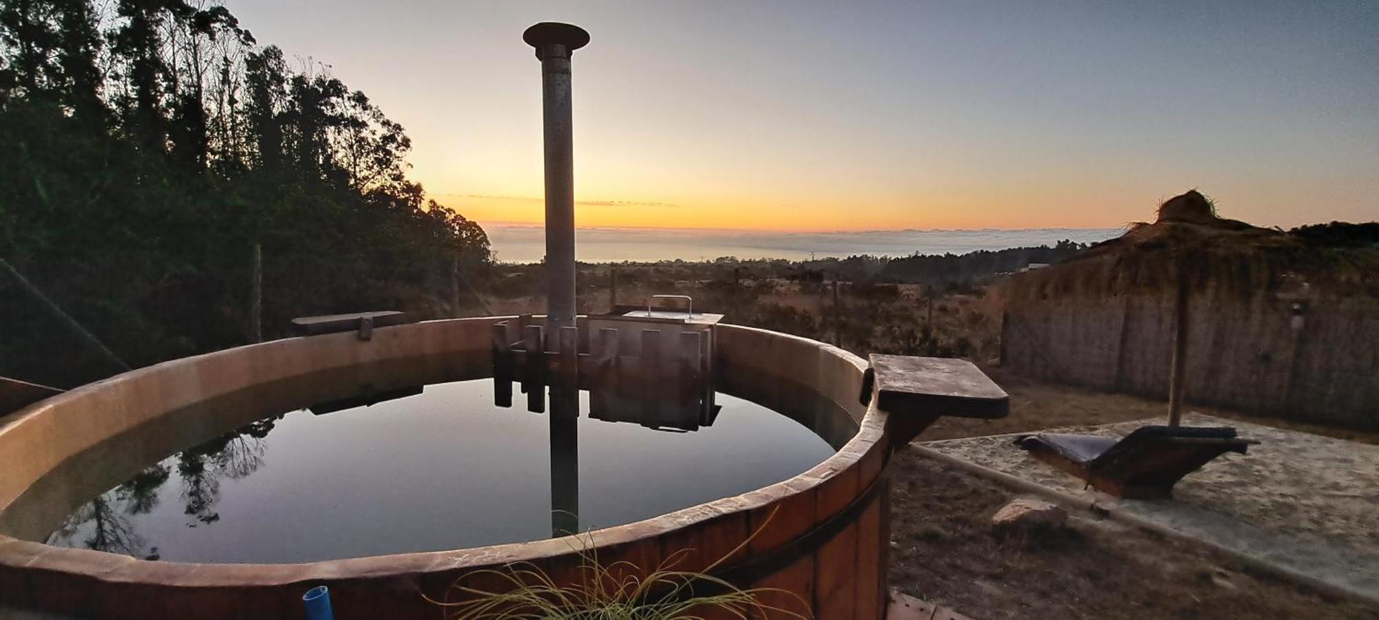 Casa de férias Mar Y Tinaja Tunquen Casa Con Vista Al Mar Y Tinaja Privada *